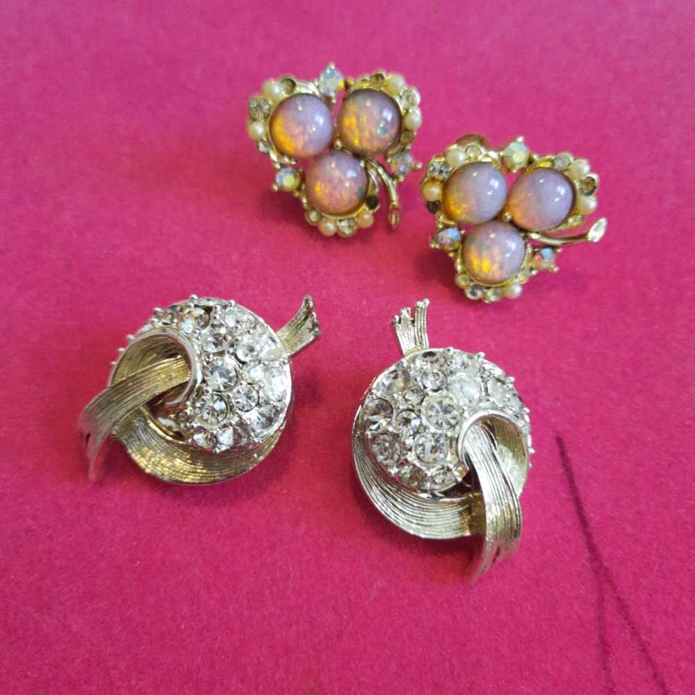 Lisner Vintage Necklace/Earrings - image 2