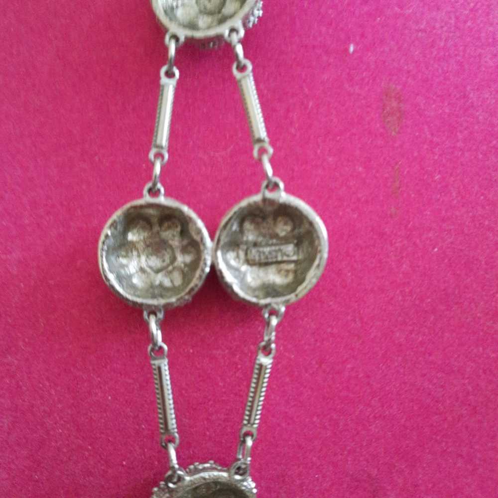 Lisner Vintage Necklace/Earrings - image 6