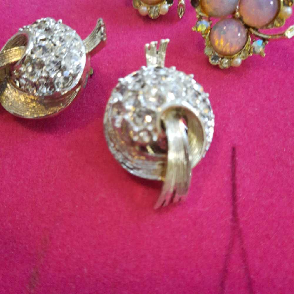 Lisner Vintage Necklace/Earrings - image 8