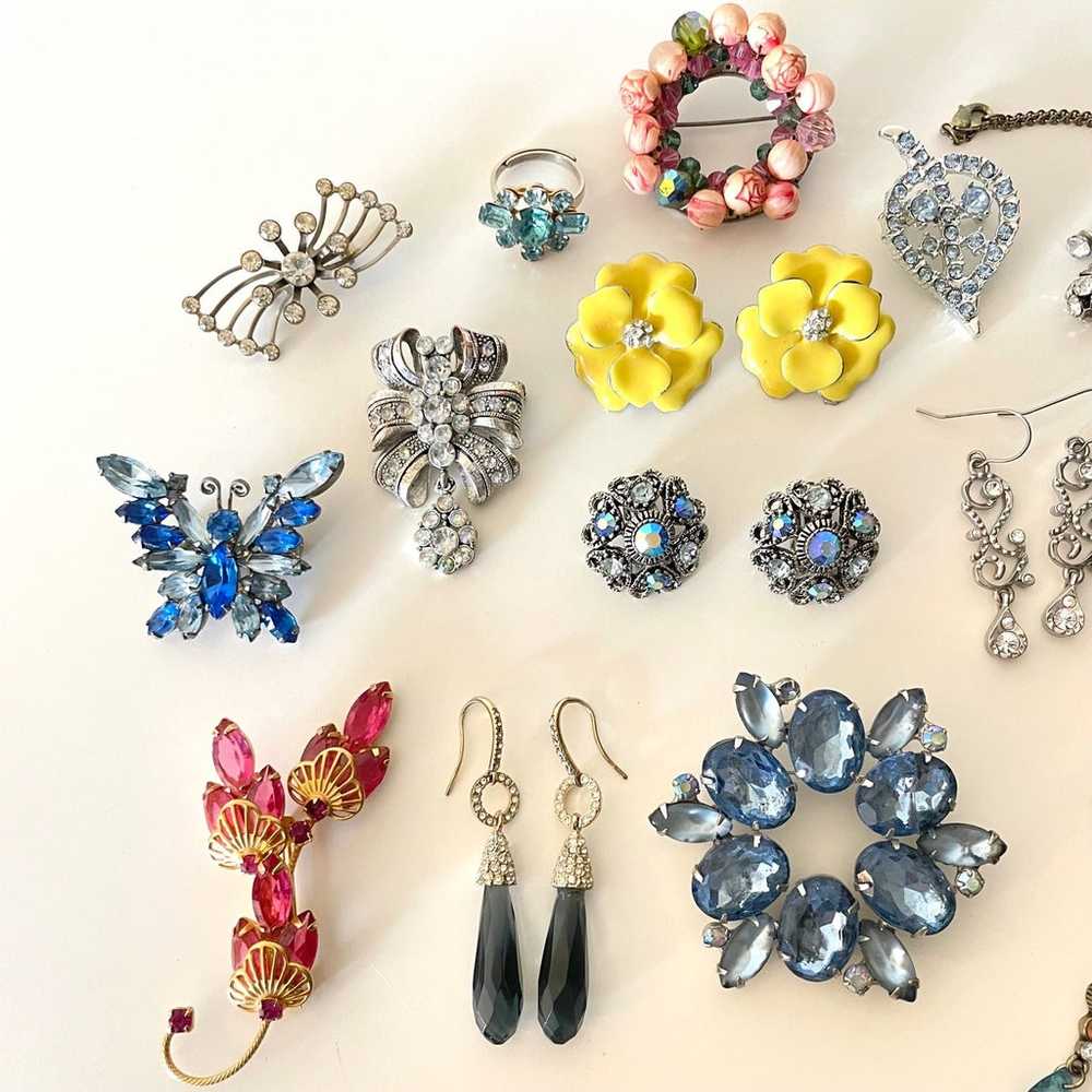 Lot of old vintage and new rhinestone cluster jew… - image 2