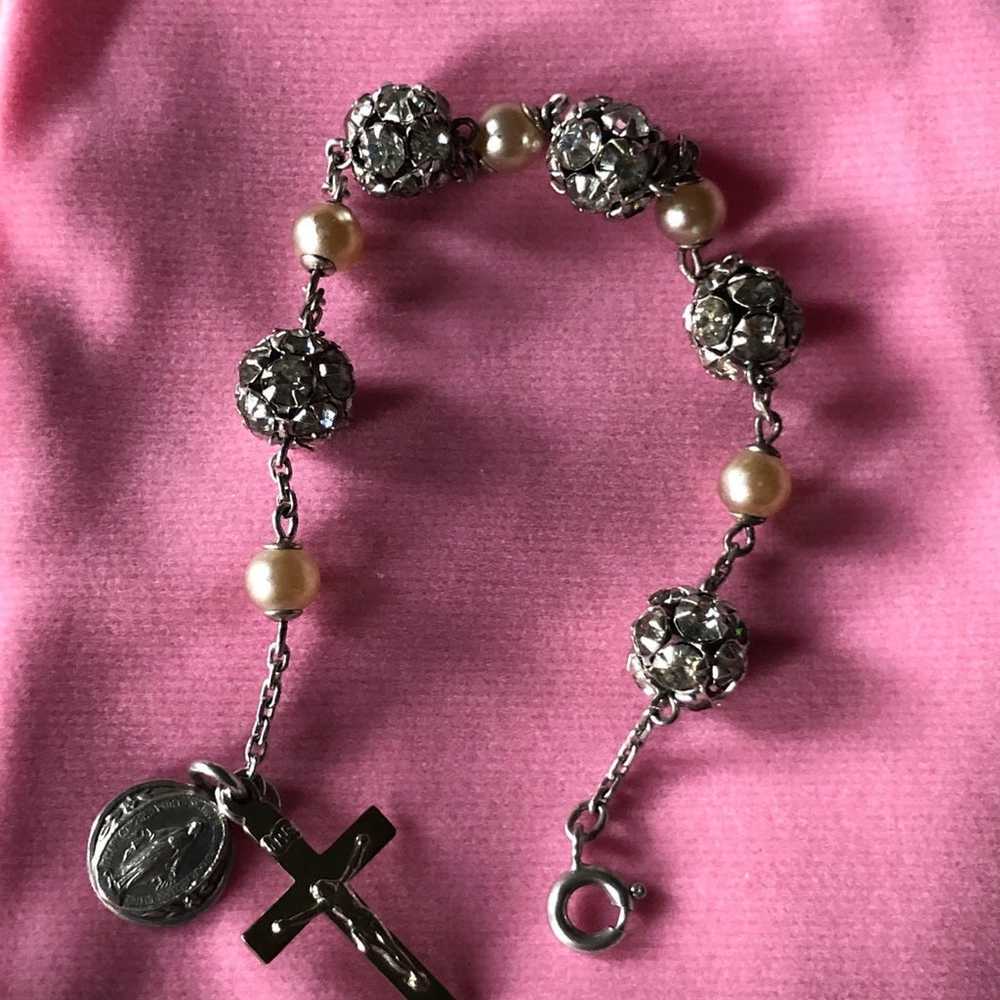 Sterling Silver Rosary Bracelet in Pearls and Cry… - image 2