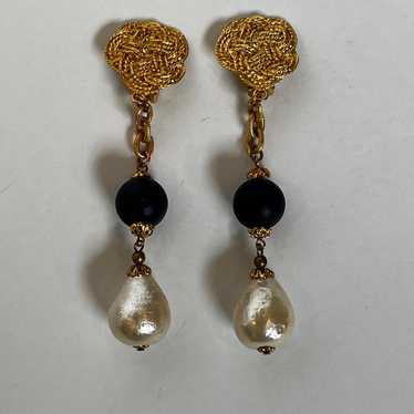 Ellen Designs Gold Tone White and Navy Blue Bead … - image 1