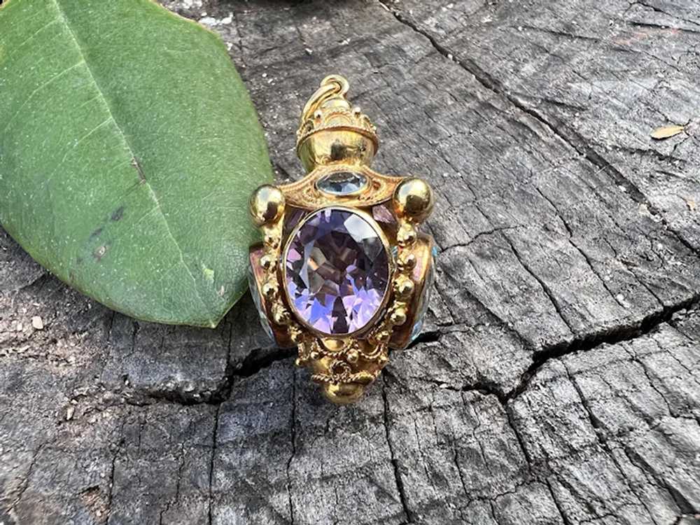 18K Yellow Gold Amethyst and Blue Topaz Venetian … - image 8