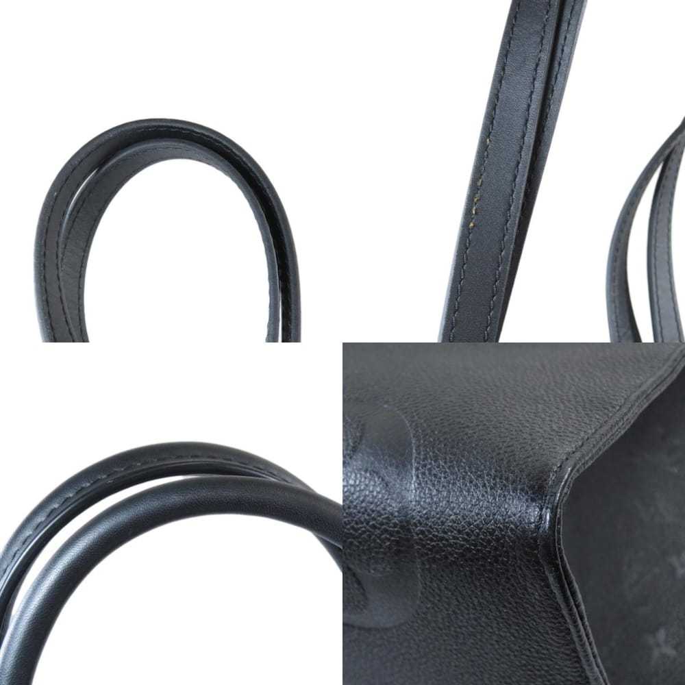 Louis Vuitton Onthego leather handbag - image 8
