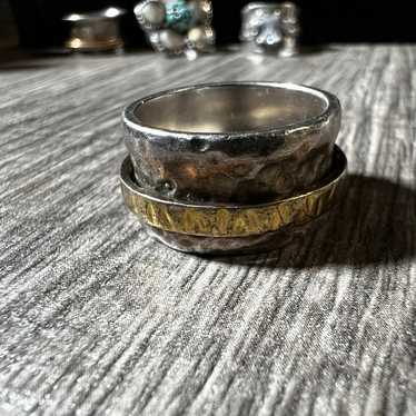 Stunning vintage Silpada hammered fidget ring - image 1