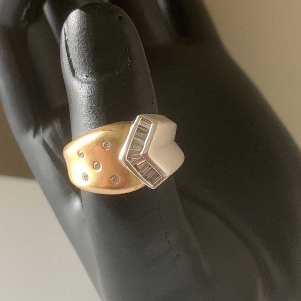 Vintage 14kt Two Tone and Diamonds Ring - image 4