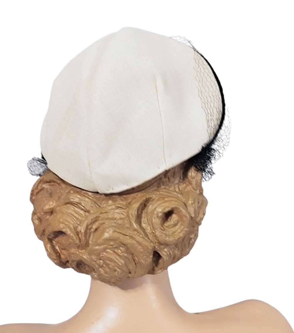 Vintage 1950s Cream Cap Style Hat With A Black Ve… - image 3