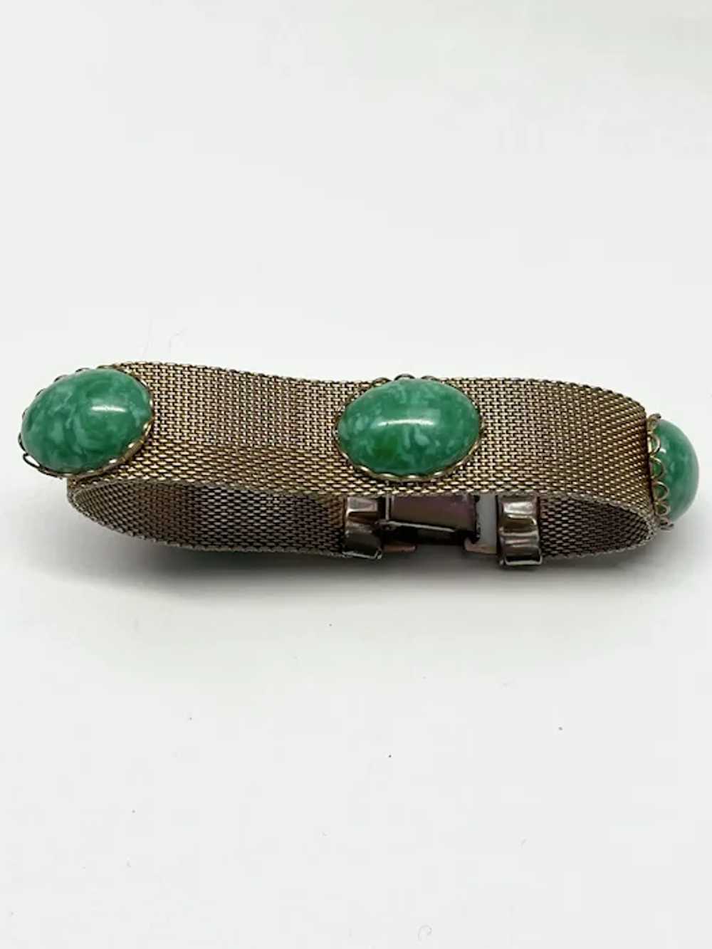 Vintage green glass gold mesh bracelet - image 4