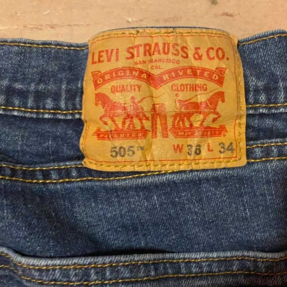 levis 505 jeans - image 3