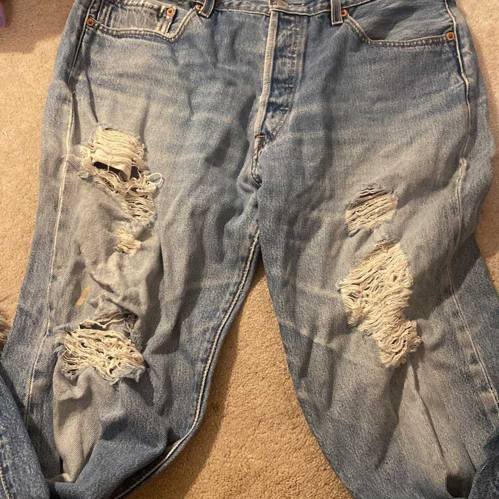 Vintage distressed Levi’s 501 jeans - image 2