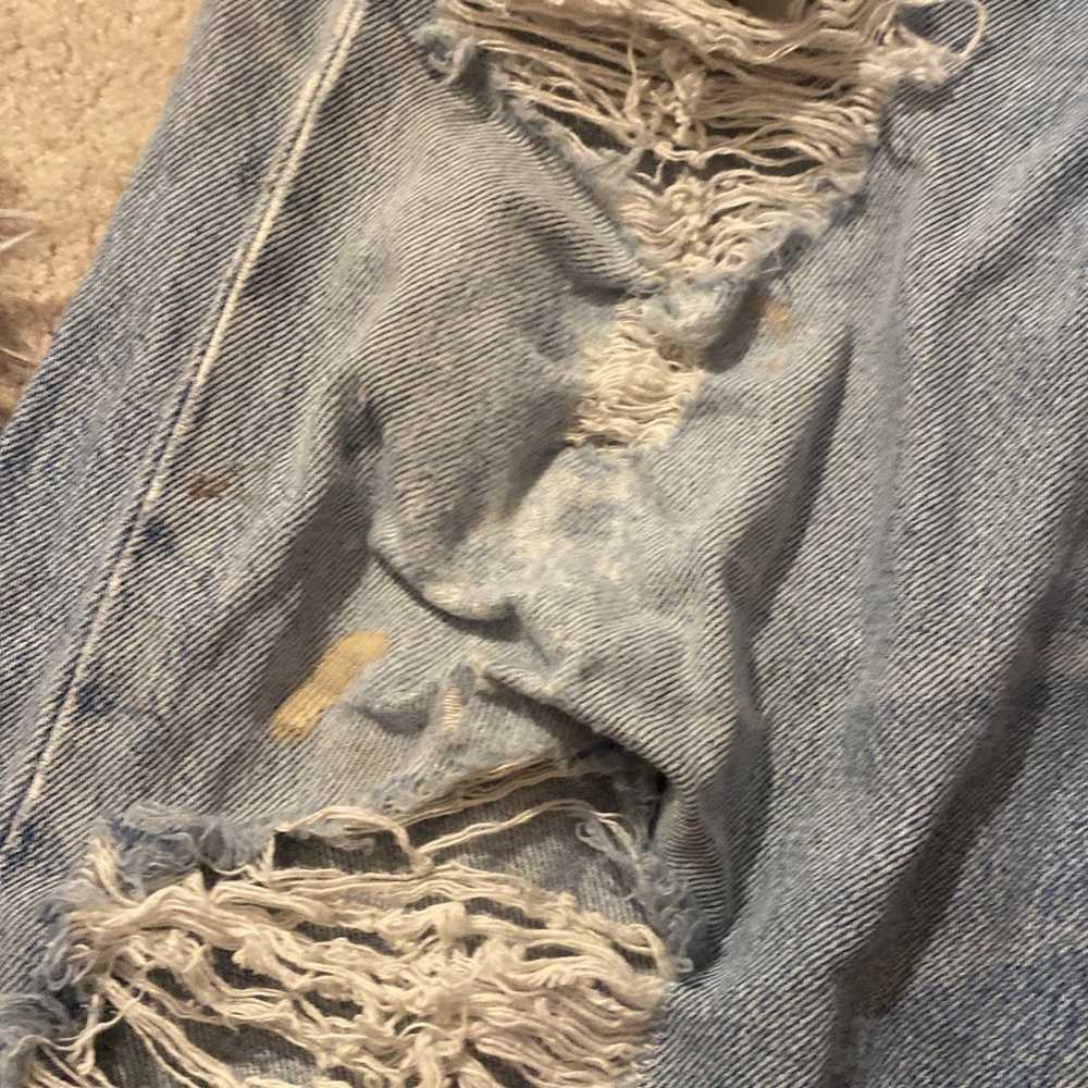 Vintage distressed Levi’s 501 jeans - image 3