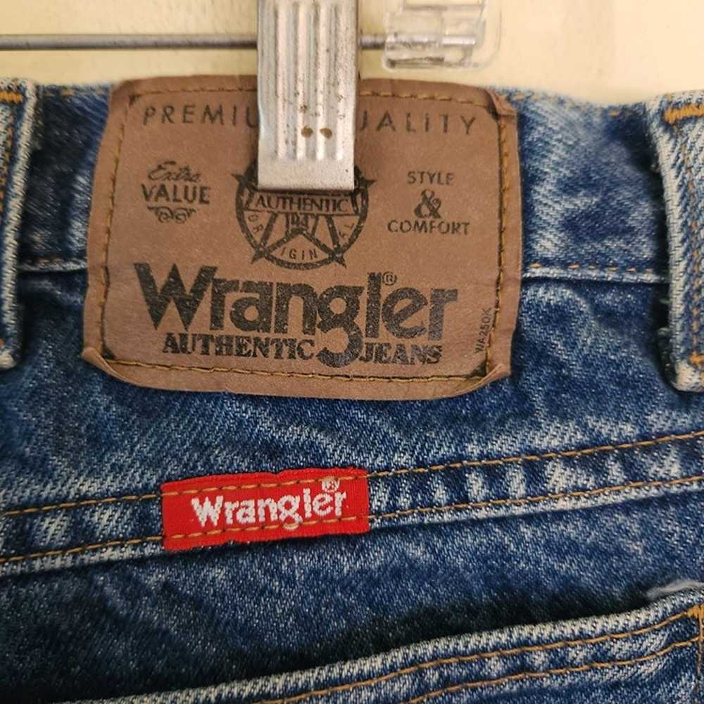 Vintage Wrangler Blue Jeans Size 36x30 - image 3