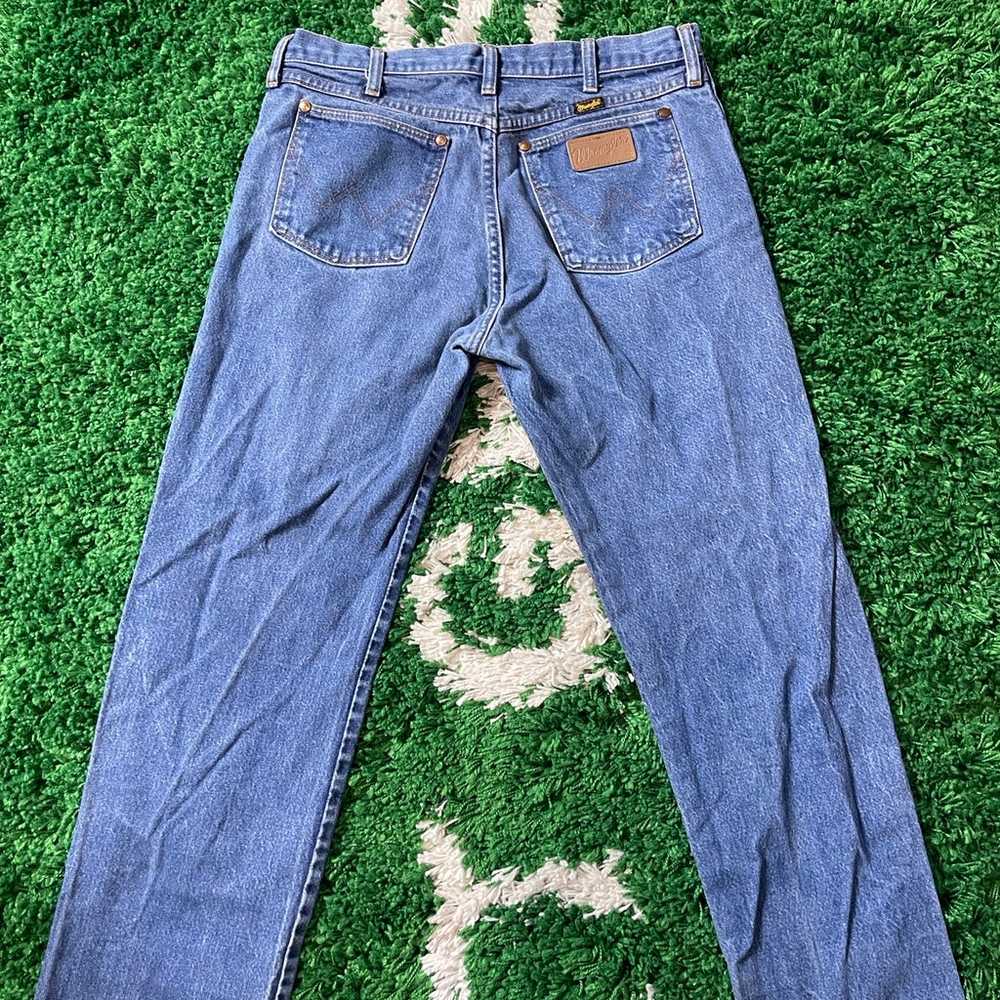 Vintage WRANGLER Jeans Mens 34x31 hemmed Straight… - image 1