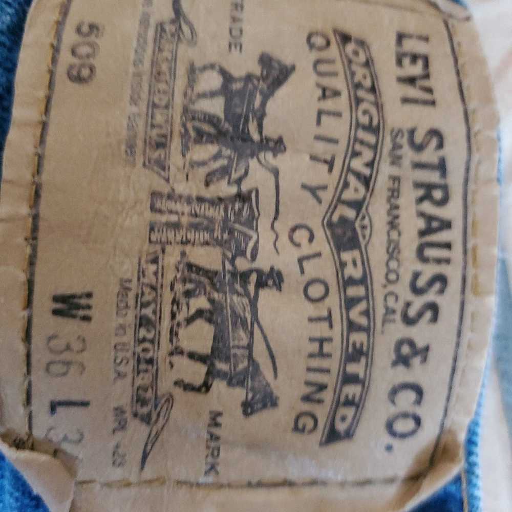 VINTAGE ZIPPER LEVIS 509 JEANS MADE IN USA - image 9