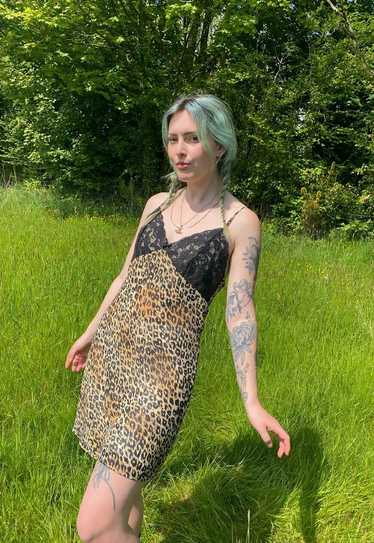 Vintage 90s leopard print Lace Satin Cute Summer S