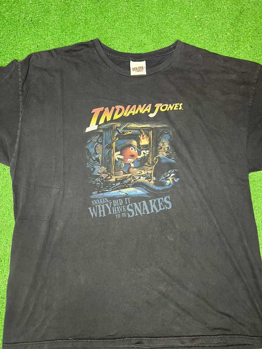 Vintage 2008 Indiana Jones M & M world promo shirt - image 1