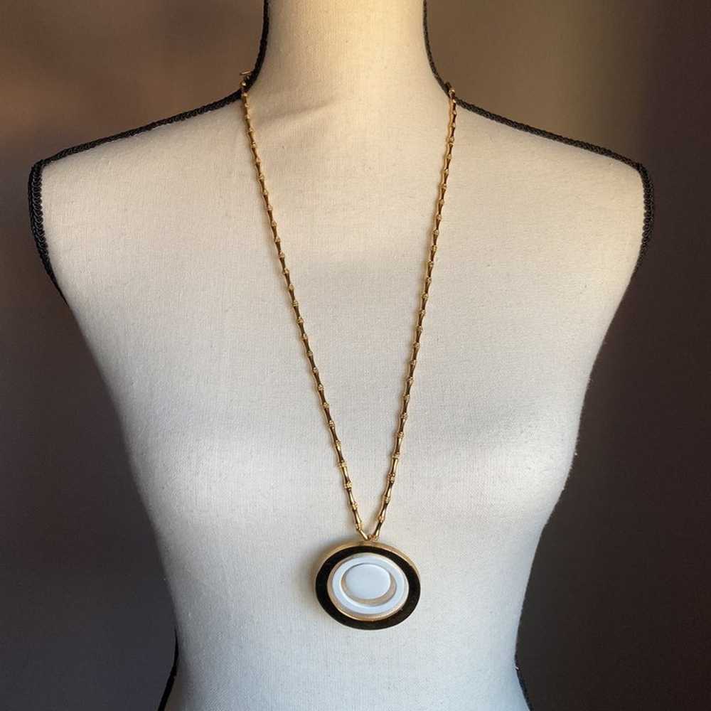 Vintage 1960s Monet white & gold circle within a … - image 1