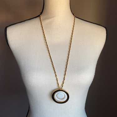 Vintage 1960s Monet white & gold circle within a … - image 1
