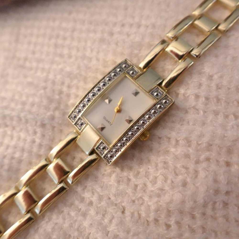 Vintage Gold Quartz Link Timepiece - image 7