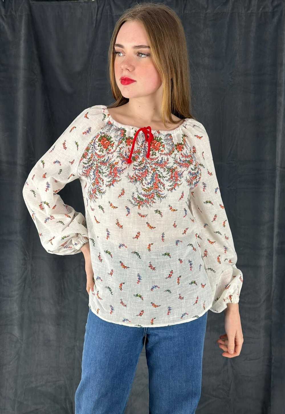 70's Vintage Cream Red Floral Smock Style Cotton … - image 4