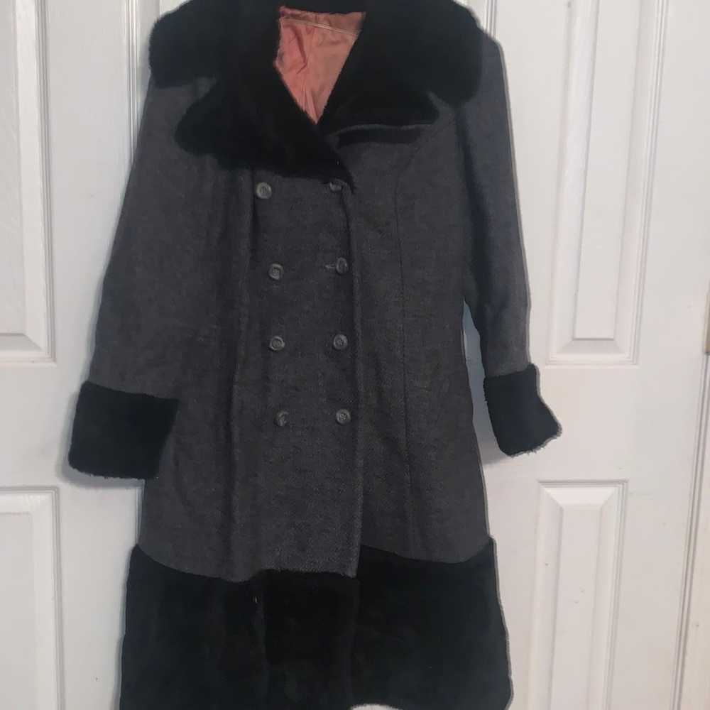 Vintage Small Betty Rose 1960’s Grey & Black Long… - image 2