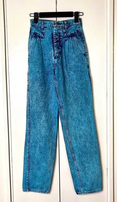 Vintage 1980's " Wrangler" Blue Acid Wash Jeans