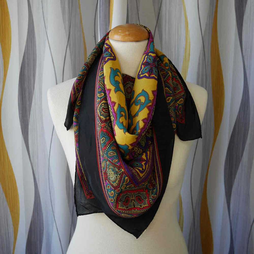 silk scarf - Silk square / Vintage scarf from the… - image 3