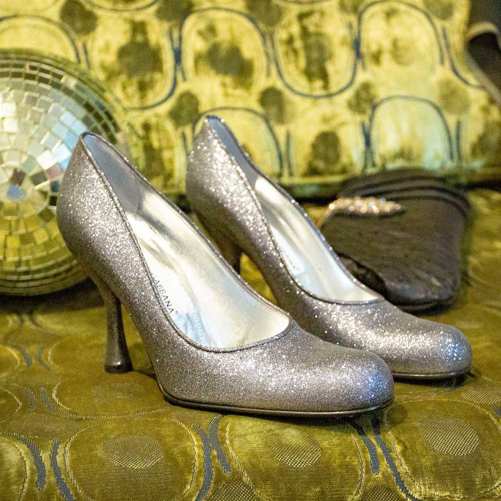 Vintage Silver Glitter Round Toe Pumps - image 2