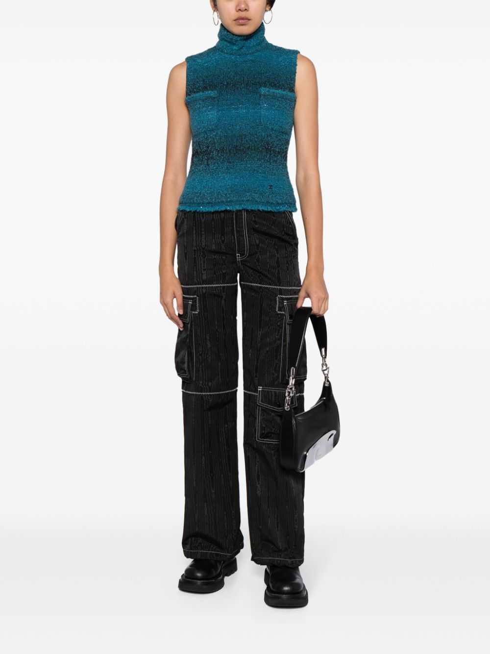 CHANEL Pre-Owned 2002 gradient sleeveless knitted… - image 2