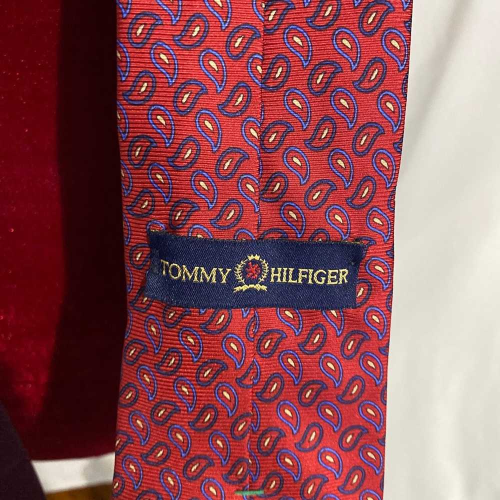 Vintage Tommy Hilfiger Men’s Paisley/Stripe Neck … - image 2