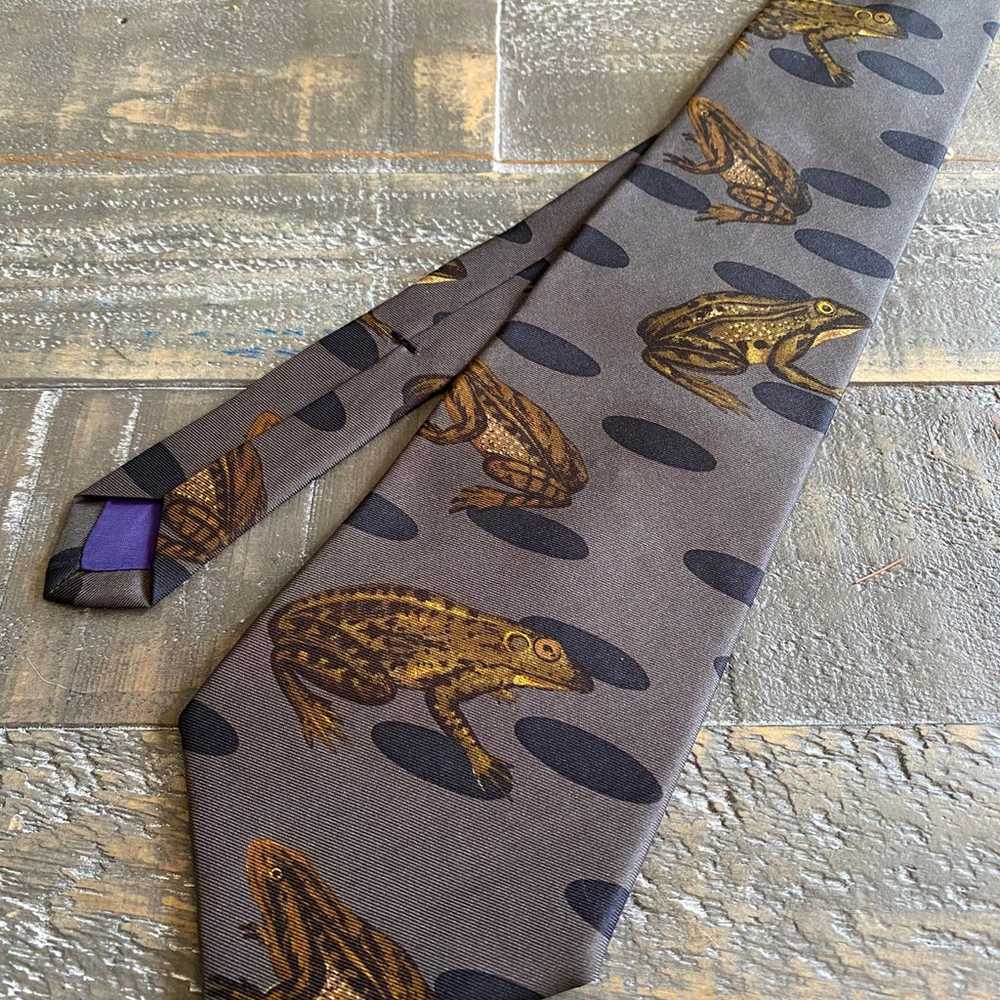 Vintage Perry, Ellis silk frog men’s necktie - image 2