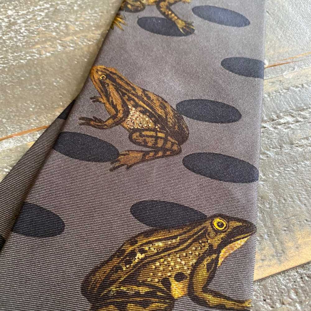 Vintage Perry, Ellis silk frog men’s necktie - image 5