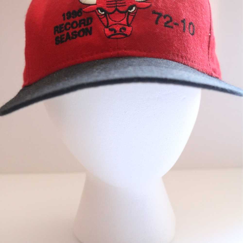 Rare Vintage 90’s Chicago Bulls Snapback Hat by N… - image 2