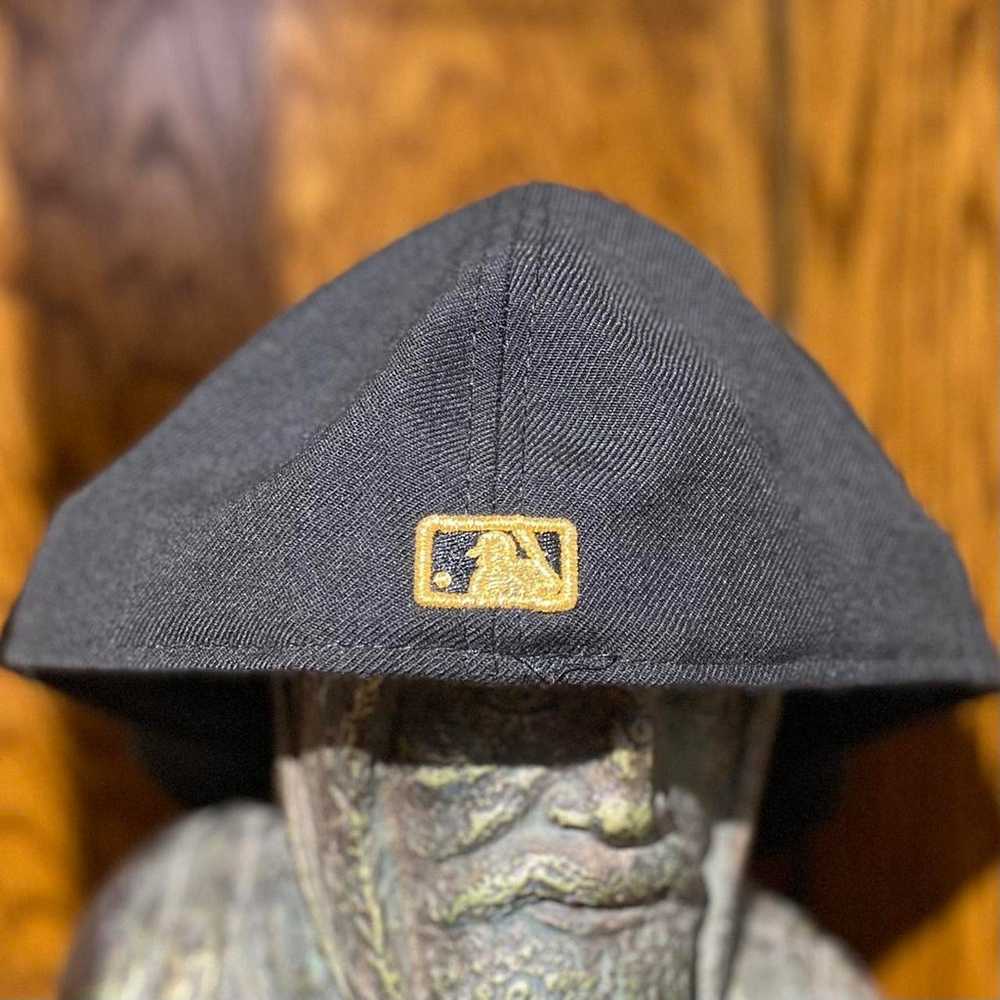 New York Yankees hat - image 3