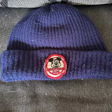 https://img.gem.app/910532340/1t/1703181456/vintage-mickey-mouse-club-winter-beanie.jpg