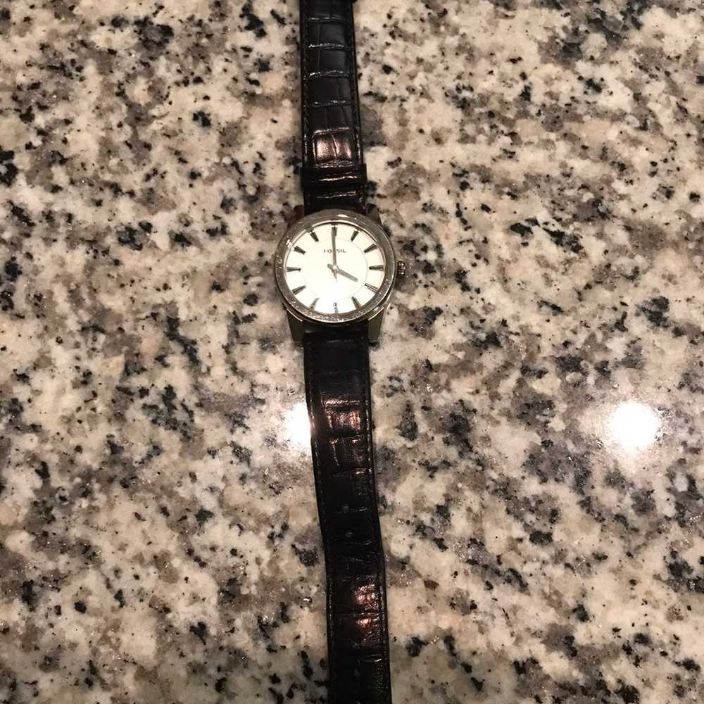 Fossil Vintage Watch With Leather Band - image 1