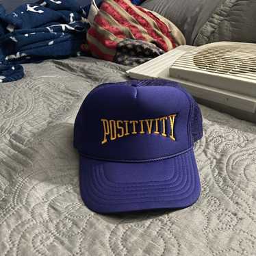 Vintage purple trucker hat - Gem