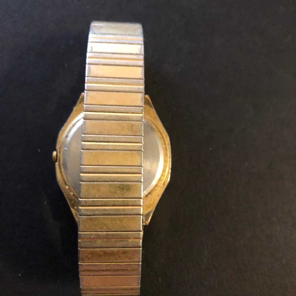 Vintage Lorus Watch Gold With Calendar - image 5