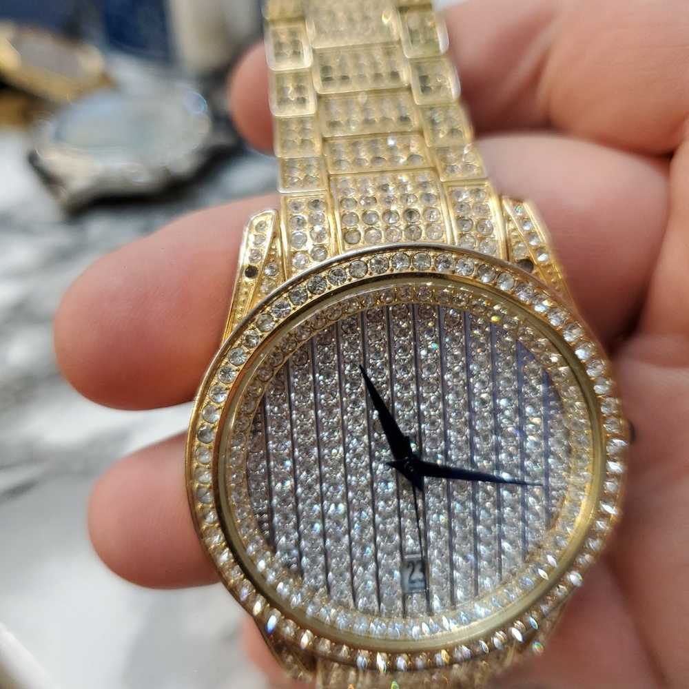 Croton vintage Goldtone Crystal Covered,44mm watch - image 5