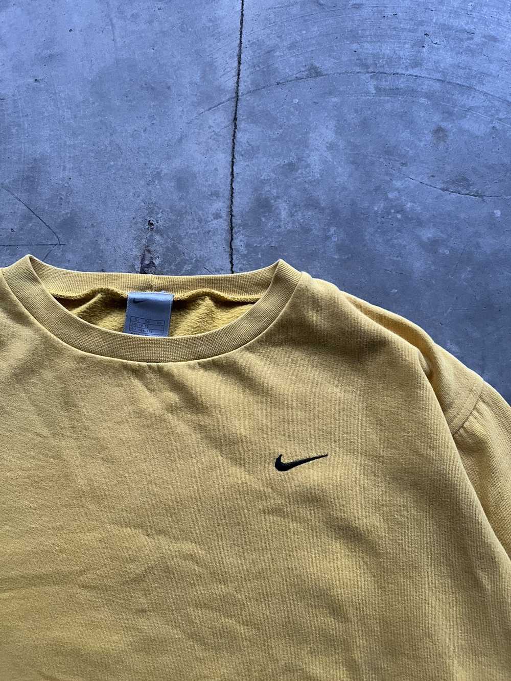 Nike × Streetwear × Vintage 2000s nike yellow bre… - image 2