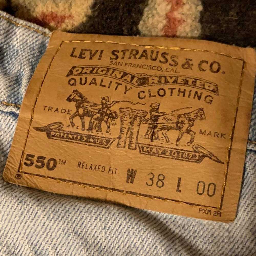 Sz 38 Vintage 550 high waist Levi's Shorts relax … - image 4