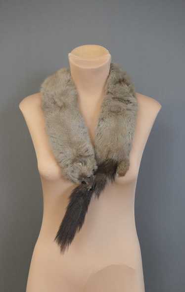 Vintage 2 Fur Stole, Grey Beige 1940s, 40 inches l
