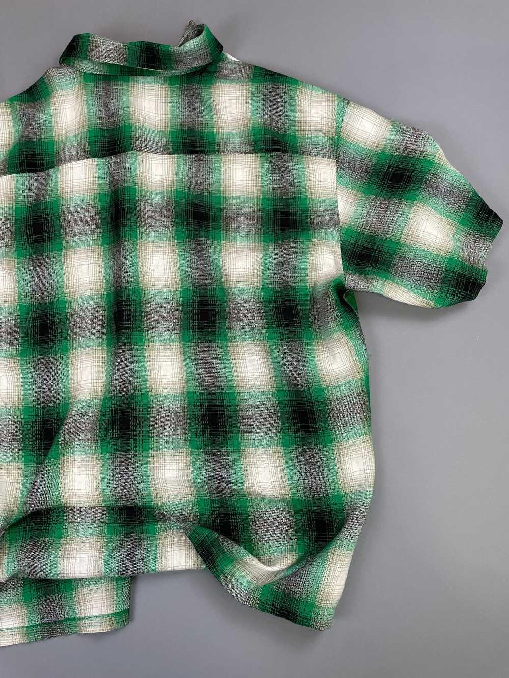 RETRO SHORT SLEEVE BUTTON DOWN SHADOW PLAID FLANN… - image 7