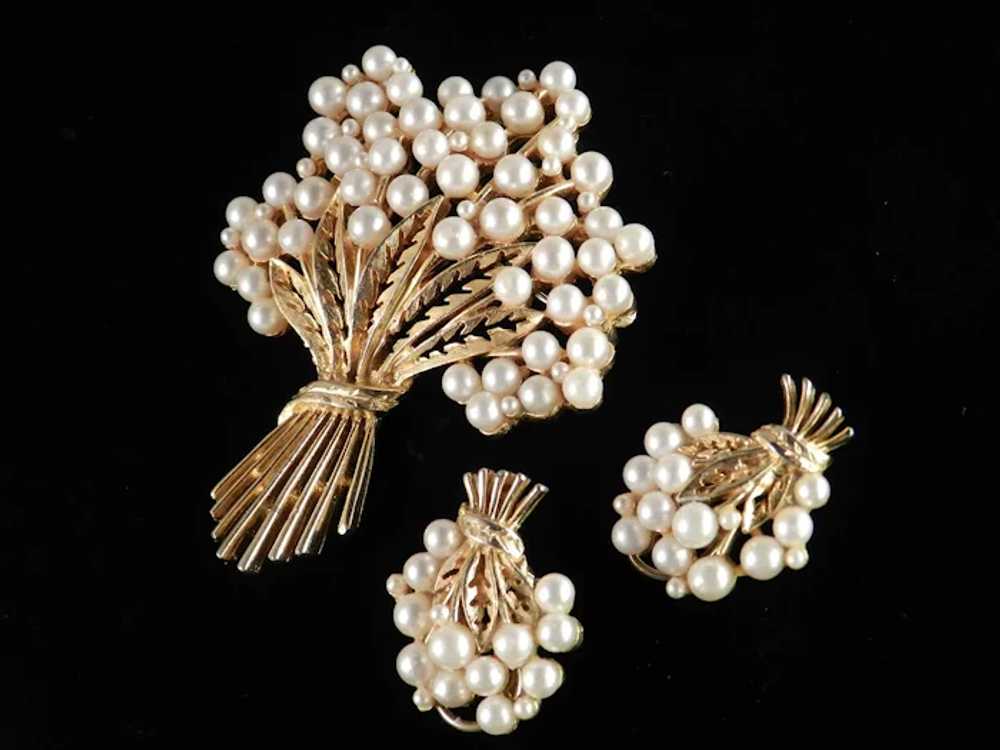 Faux Pearl Bouquet Brooch Pin Earrings Set - image 3