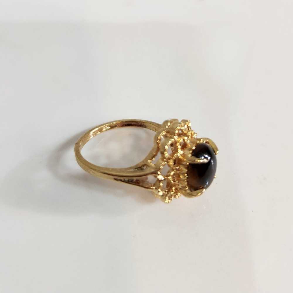 Gold Tone Flower Setting Tigers Eye Cabochon Ring… - image 2