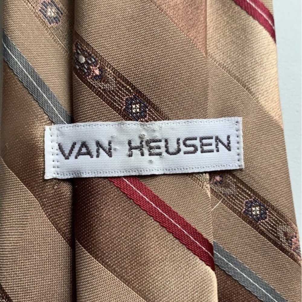 Vintage Van Heusen striped tie - image 3