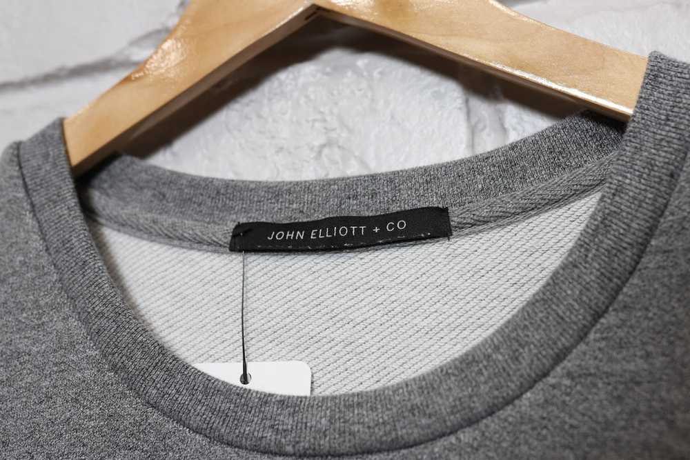 john elliott short sleeve sweatshirt size large - image 3