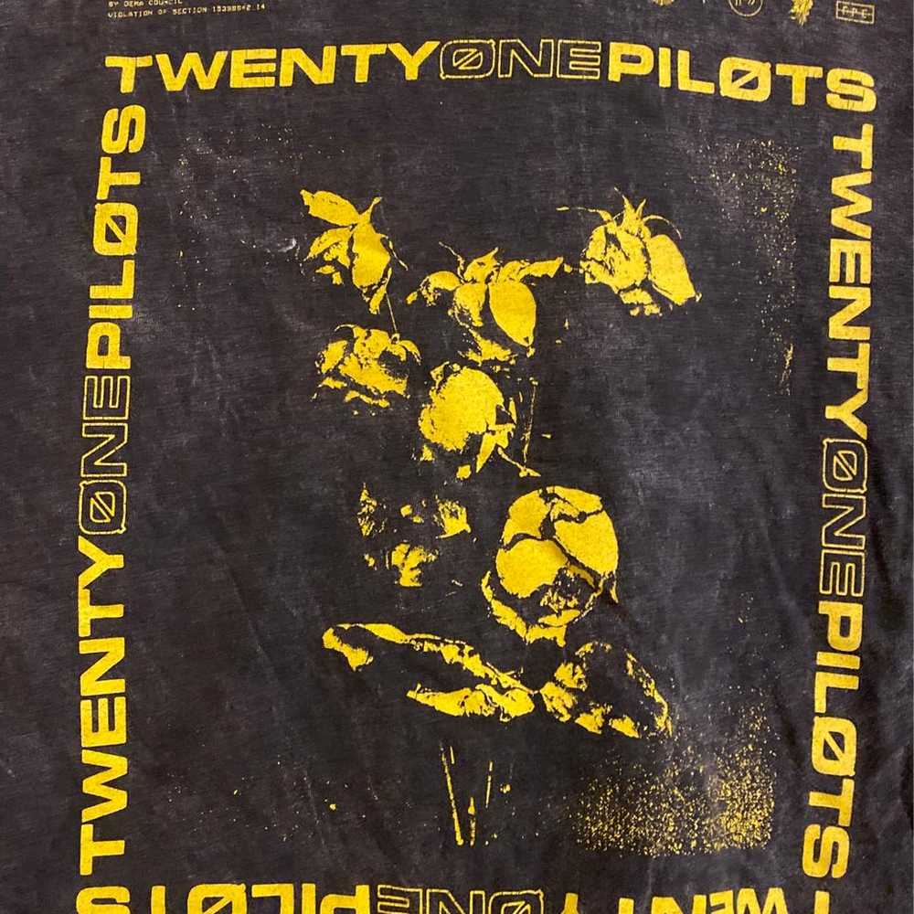 Twenty one pilots shirt - image 2