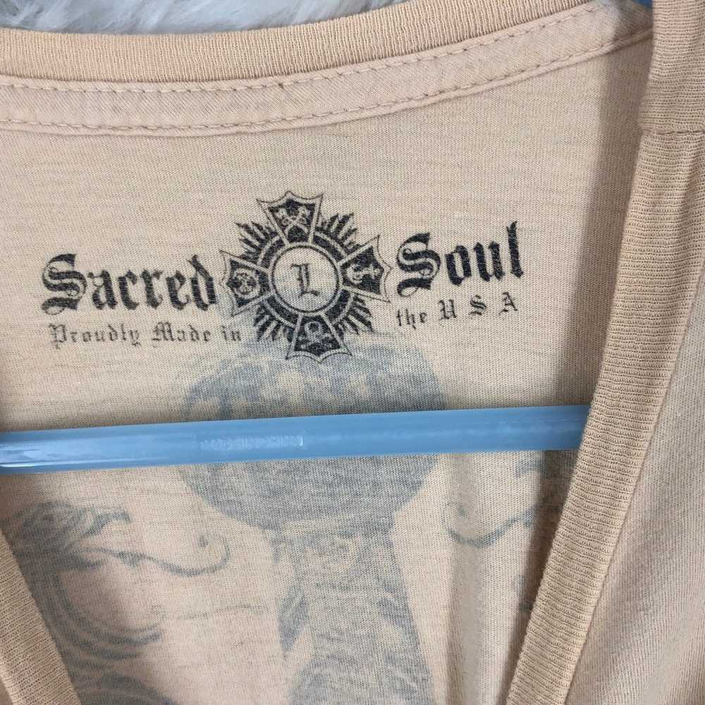 Sacred Soul Soft Graphic Tee SZ L - image 7