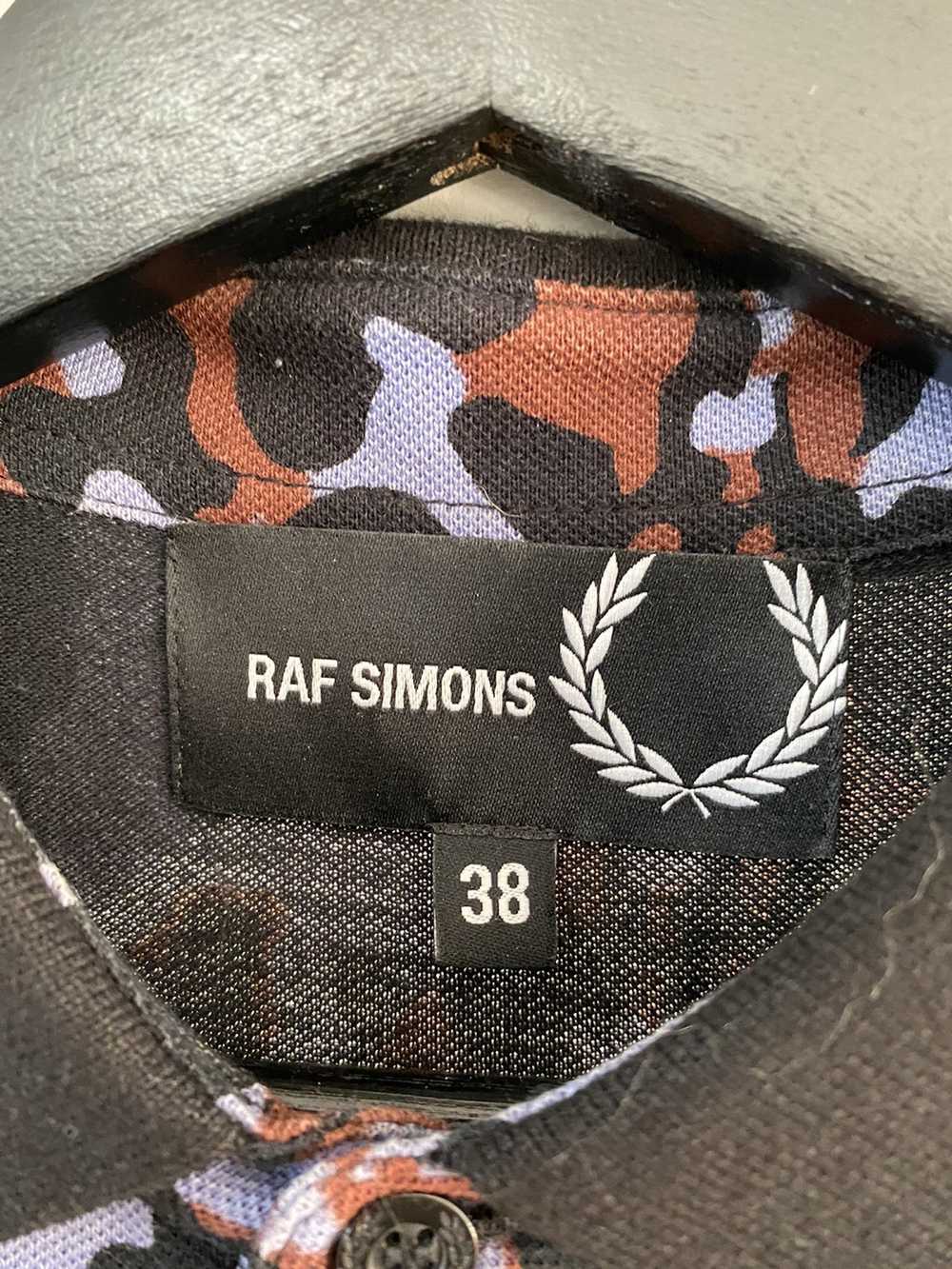 Fred Perry × Raf Simons Cheetah/camo print polo s… - image 3